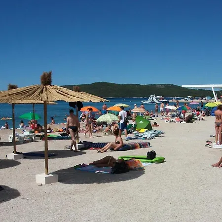 Guest house And By The Sea Brodarica, - 21536 *